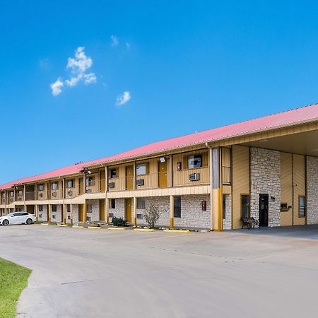 Americas Best Value Inn Refugio Exterior photo